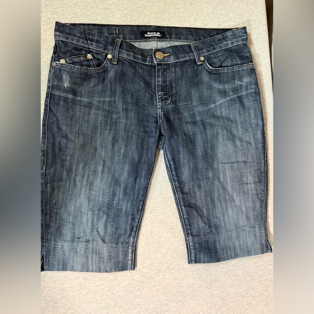 Rock & Republic Women's‎ Long Denim Shorts 👖💙